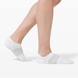 NWT Lululemon Women's Power Stride Tab Length Socks 3 Pack Size Large (WHT)